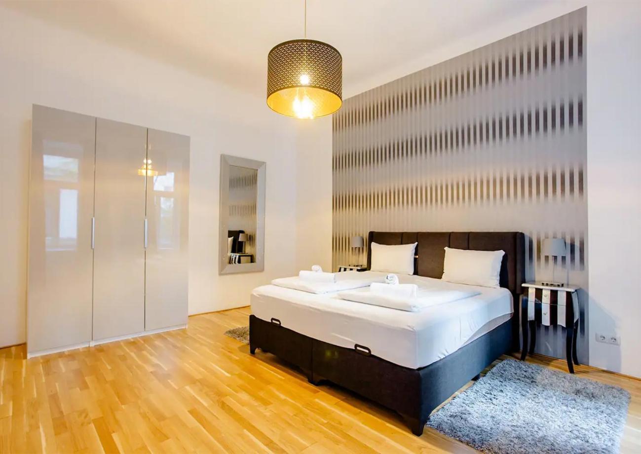 Exclusive Apartment City Center Вена Экстерьер фото