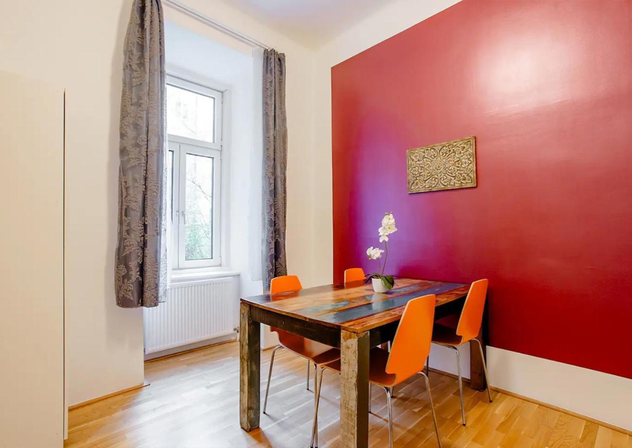 Exclusive Apartment City Center Вена Экстерьер фото