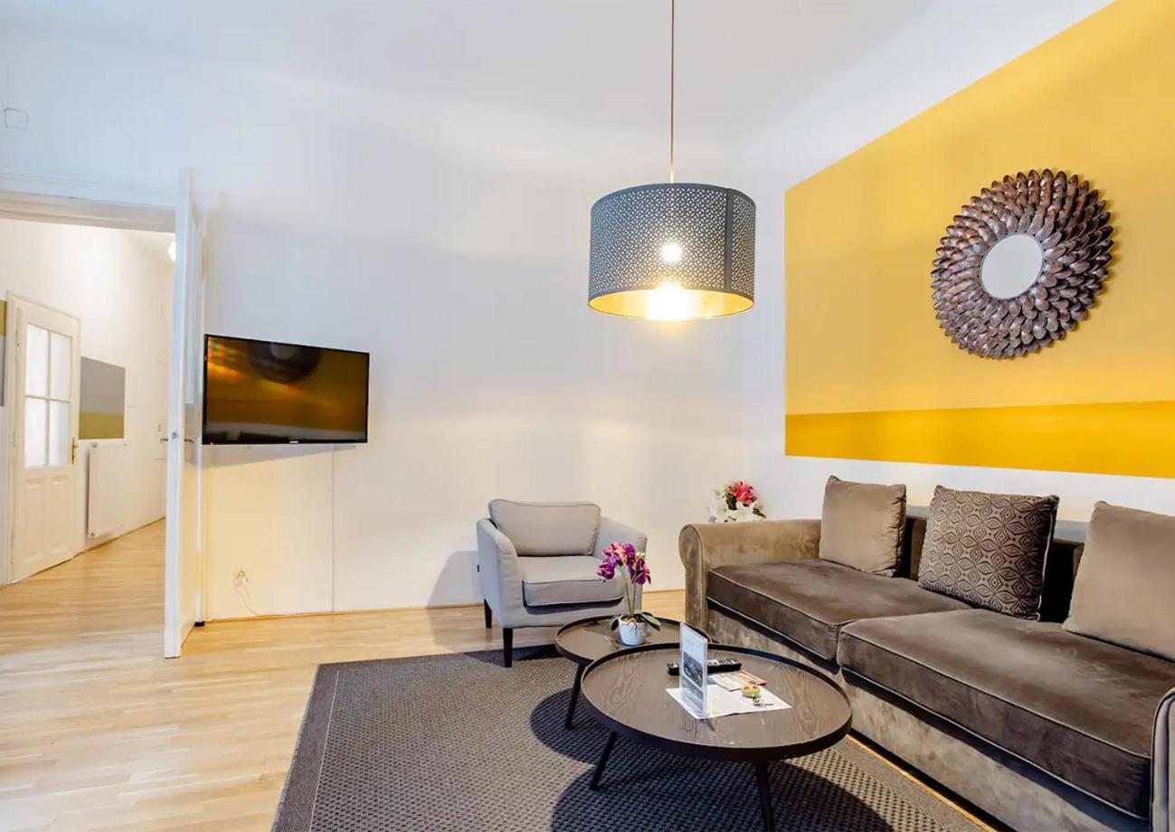 Exclusive Apartment City Center Вена Экстерьер фото